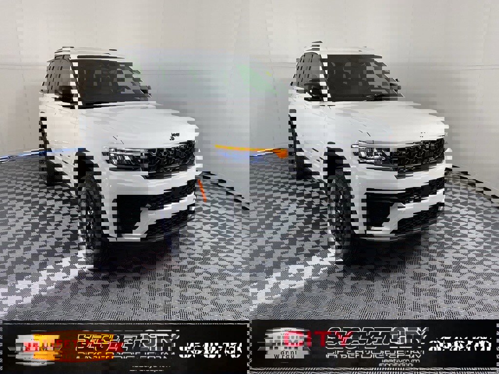 New 2026 Jeep Grand Cherokee Altitude