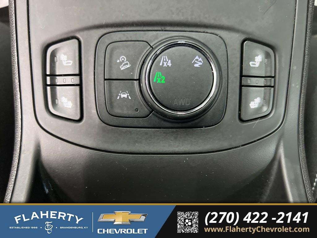 Used 2024 GMC Terrain SLT AWD/4WD image 32