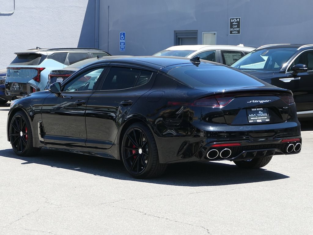 Used 2022 Kia Stinger GT1 w/ Red Interior Color Package RWD image 6