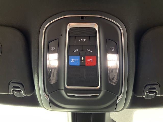 Used 2024 Jeep Wagoneer Series II w/ Flexible Seating Group image 35