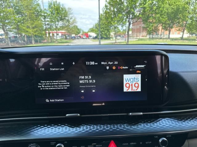 Used 2023 Kia Carnival SX Prestige FWD image 12