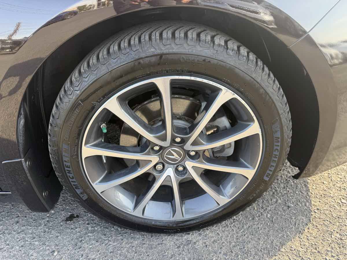 Used 2017 Acura TLX w/ Technology Package AWD/4WD image 7
