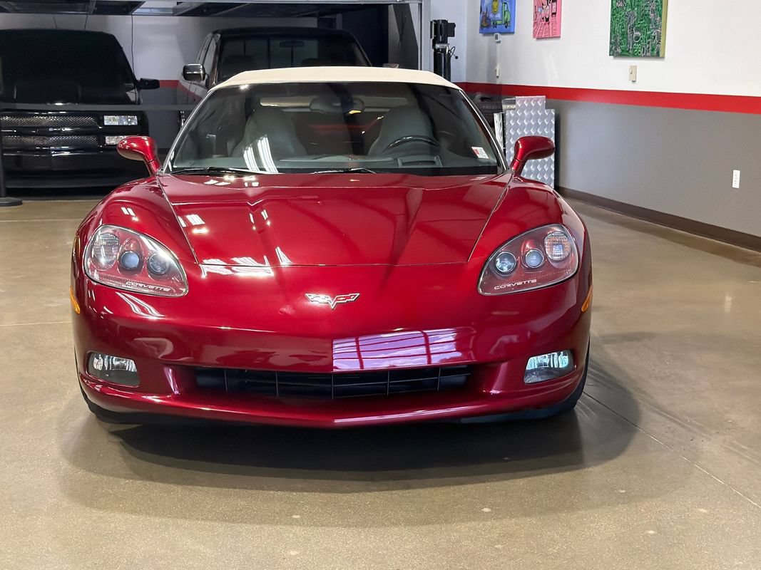 Used 2006 Chevrolet Corvette Convertible w/ Preferred Equipment Group RWD image 80