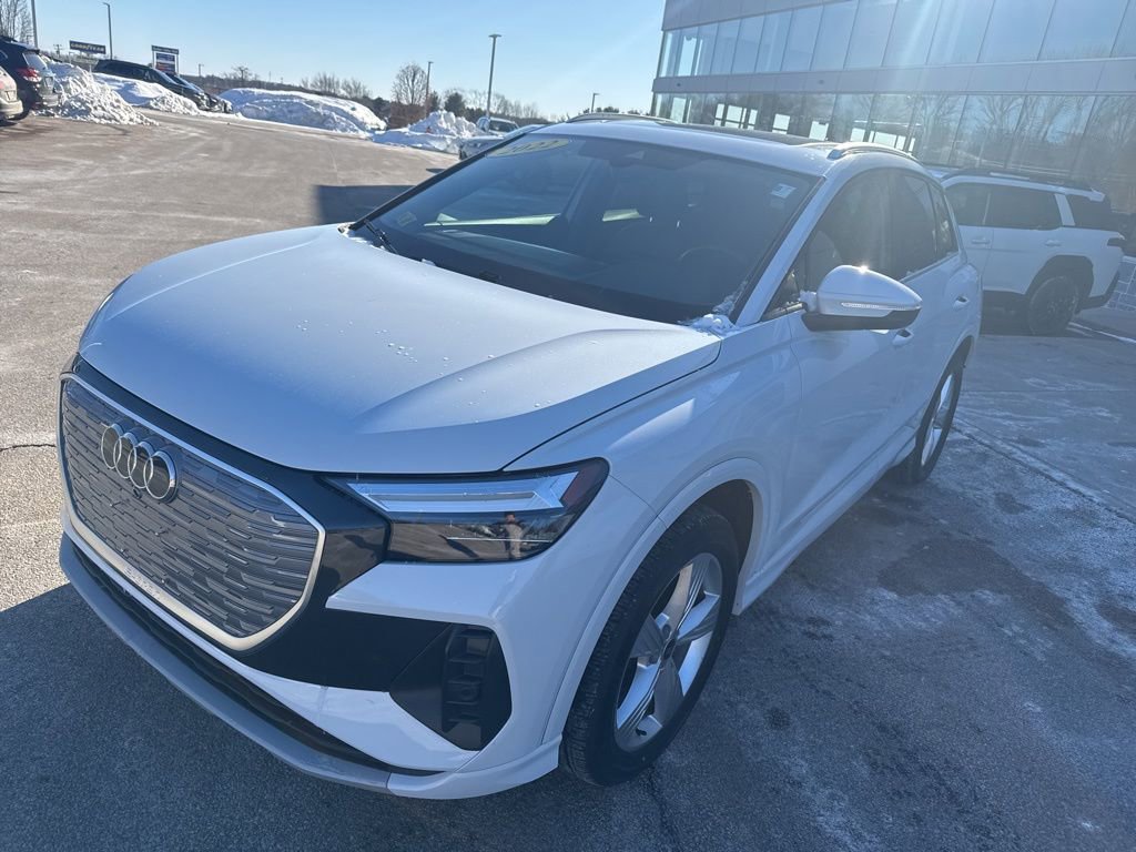 Used 2022 Audi Q4 e-tron Premium Plus image 5