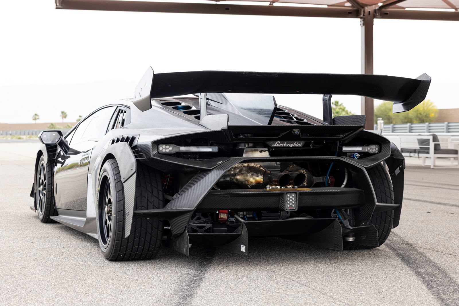 Used 2023 Lamborghini Huracan EVO RWD image 7