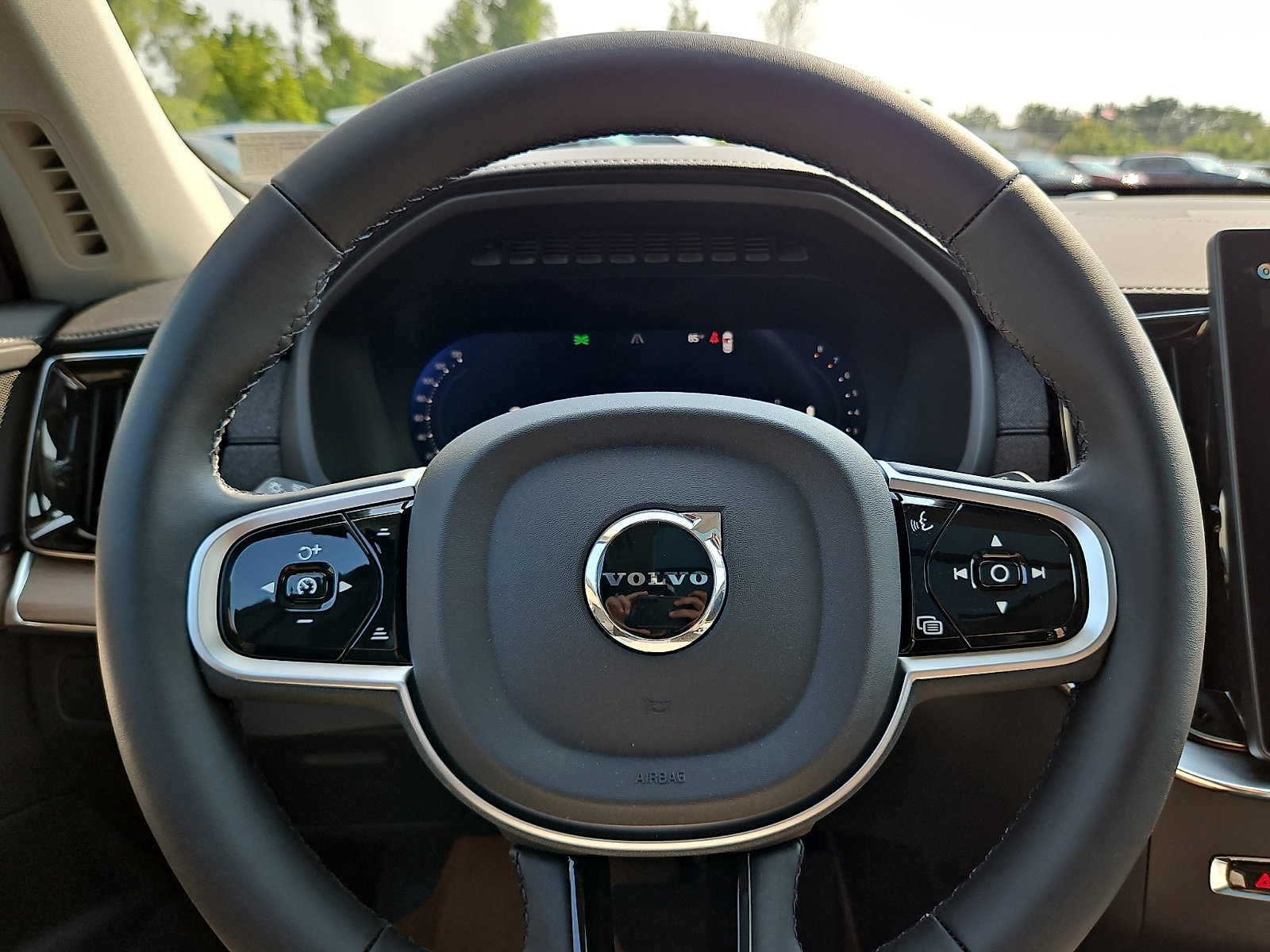 New 2026 Volvo XC90 B5 Core AWD/4WD image 18