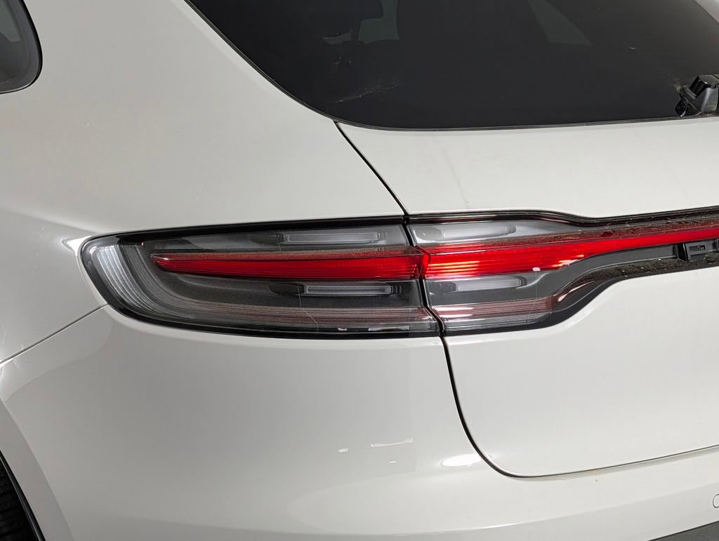 New 2026 Porsche Macan AWD/4WD image 16