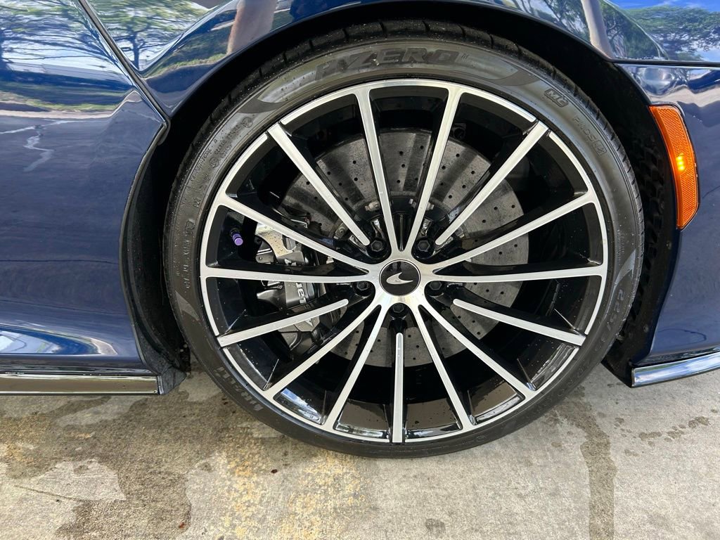 Used 2020 McLaren GT image 27