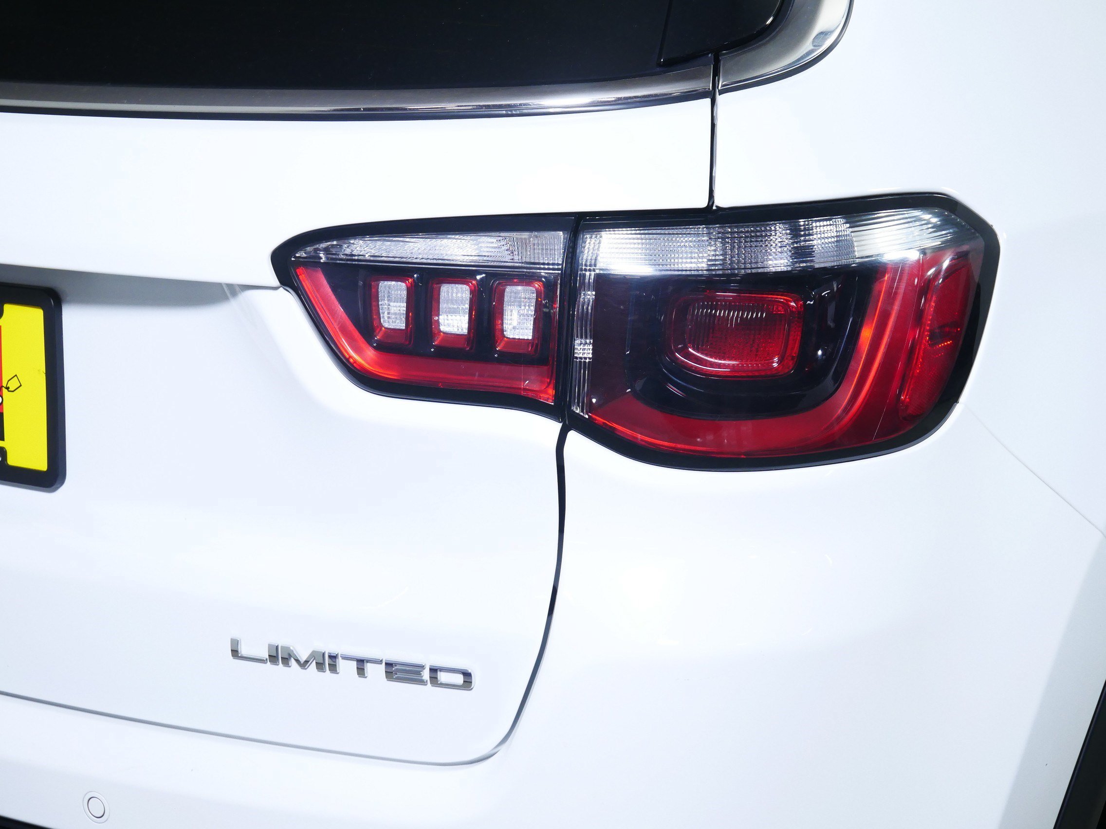 Used 2023 Jeep Compass Limited AWD/4WD image 17