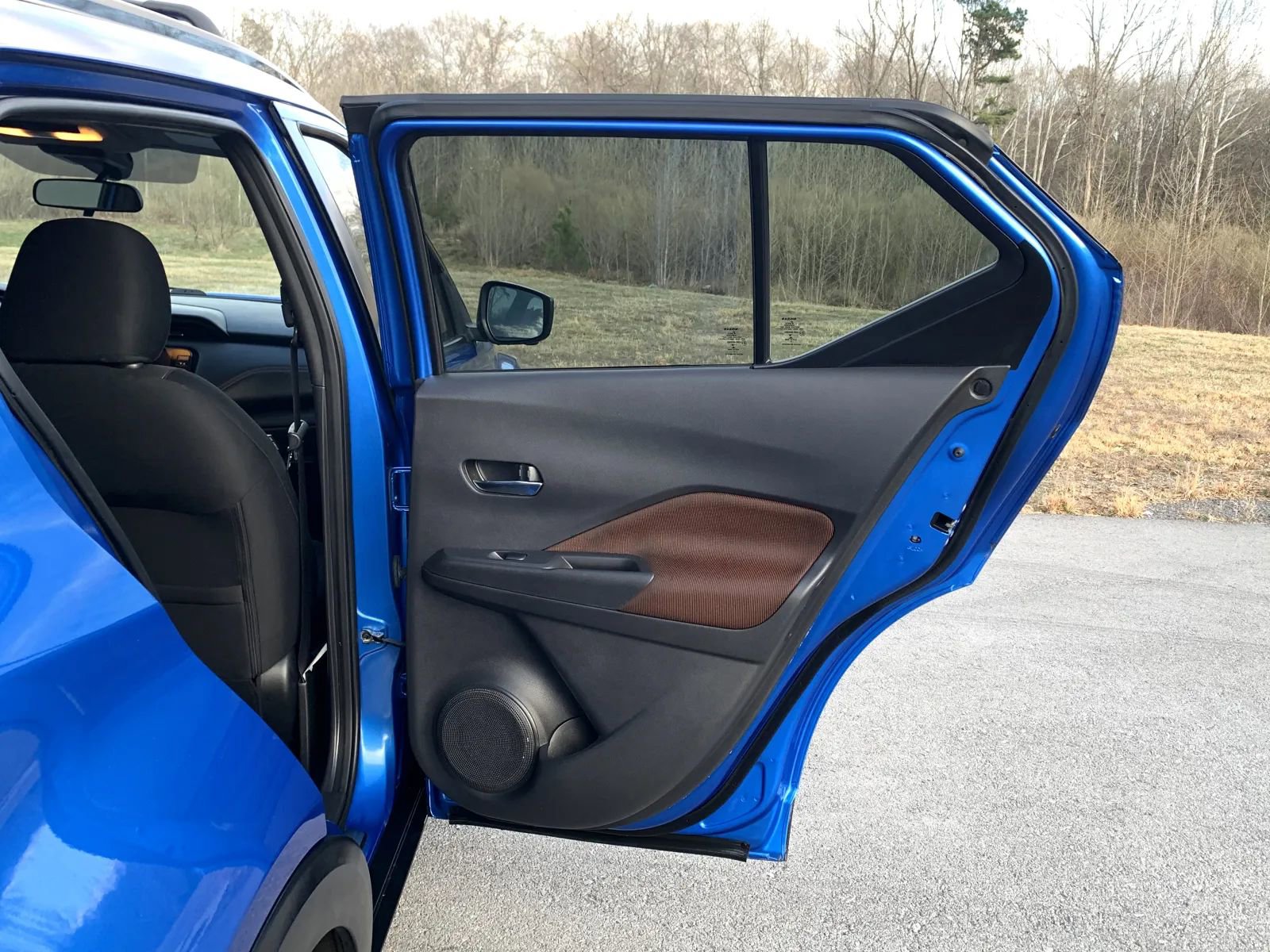 Used 2021 Nissan Kicks SR w/ Exterior Package FWD image 29