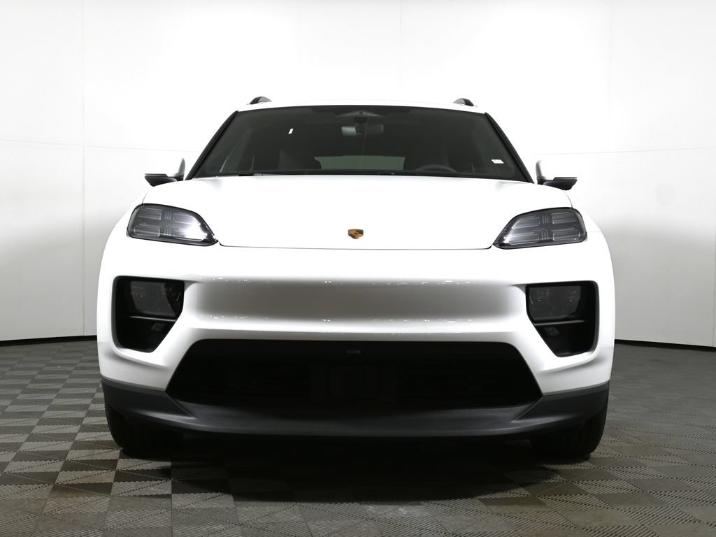 New 2026 Porsche Macan 4 Electric AWD/4WD image 10