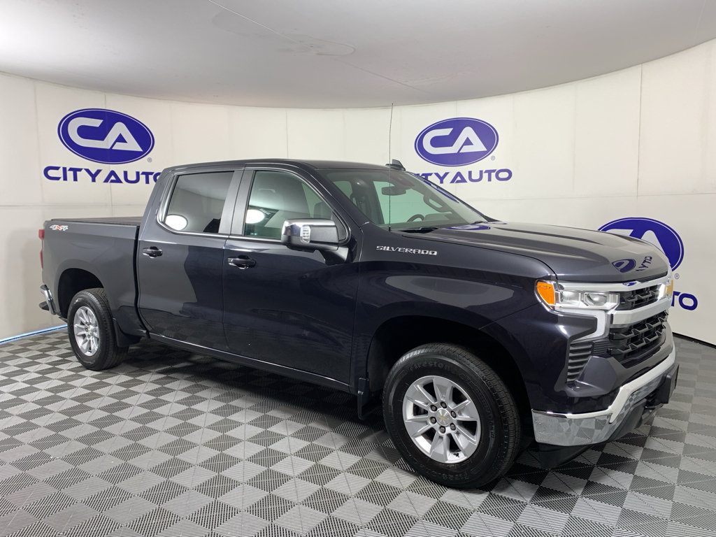 Used 2023 Chevrolet Silverado 1500 LT w/ Safety Package AWD/4WD image 1