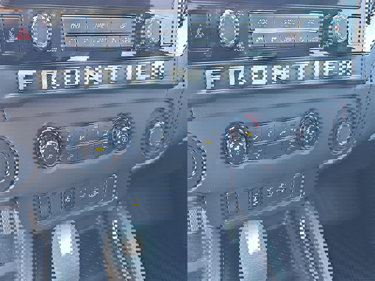 Used 2025 Nissan Frontier SV image 20