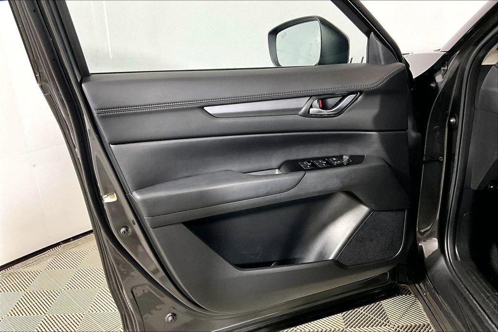 Used 2025 MAZDA CX-5 AWD 2.5 S w/ Preferred Package image 18