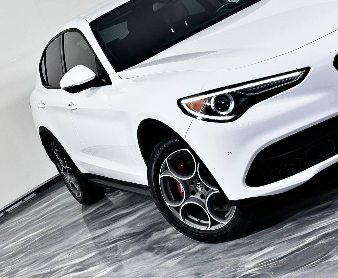 Used 2023 Alfa Romeo Stelvio Sprint AWD/4WD image 4