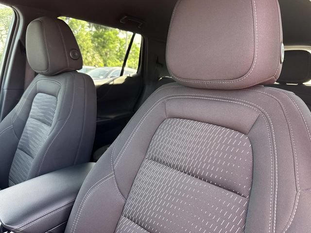 Used 2025 Chevrolet Equinox LT FWD image 29
