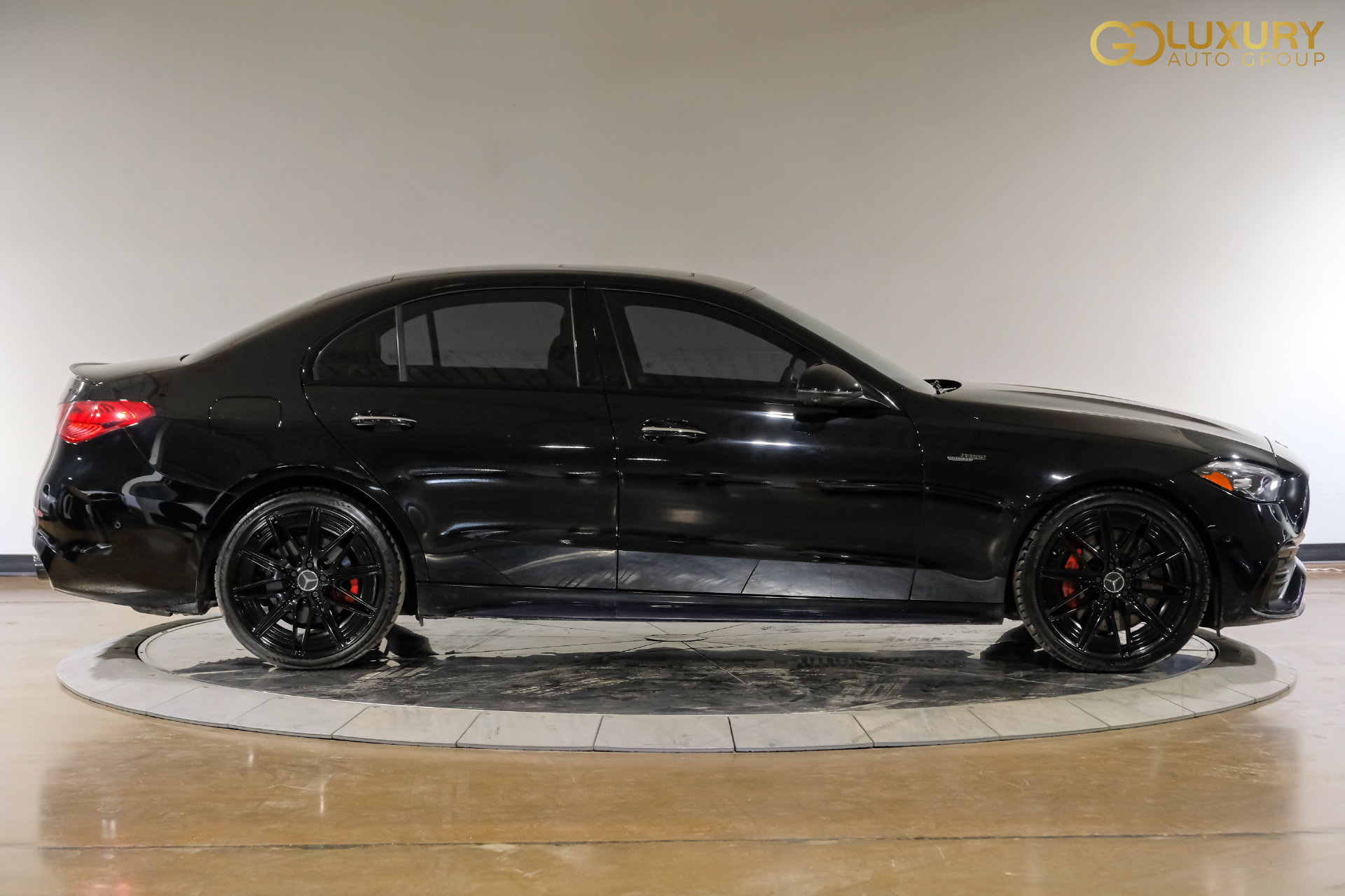 Used 2024 Mercedes-Benz C 43 AMG 4MATIC Sedan w/ AMG Dynamic Plus Package image 9
