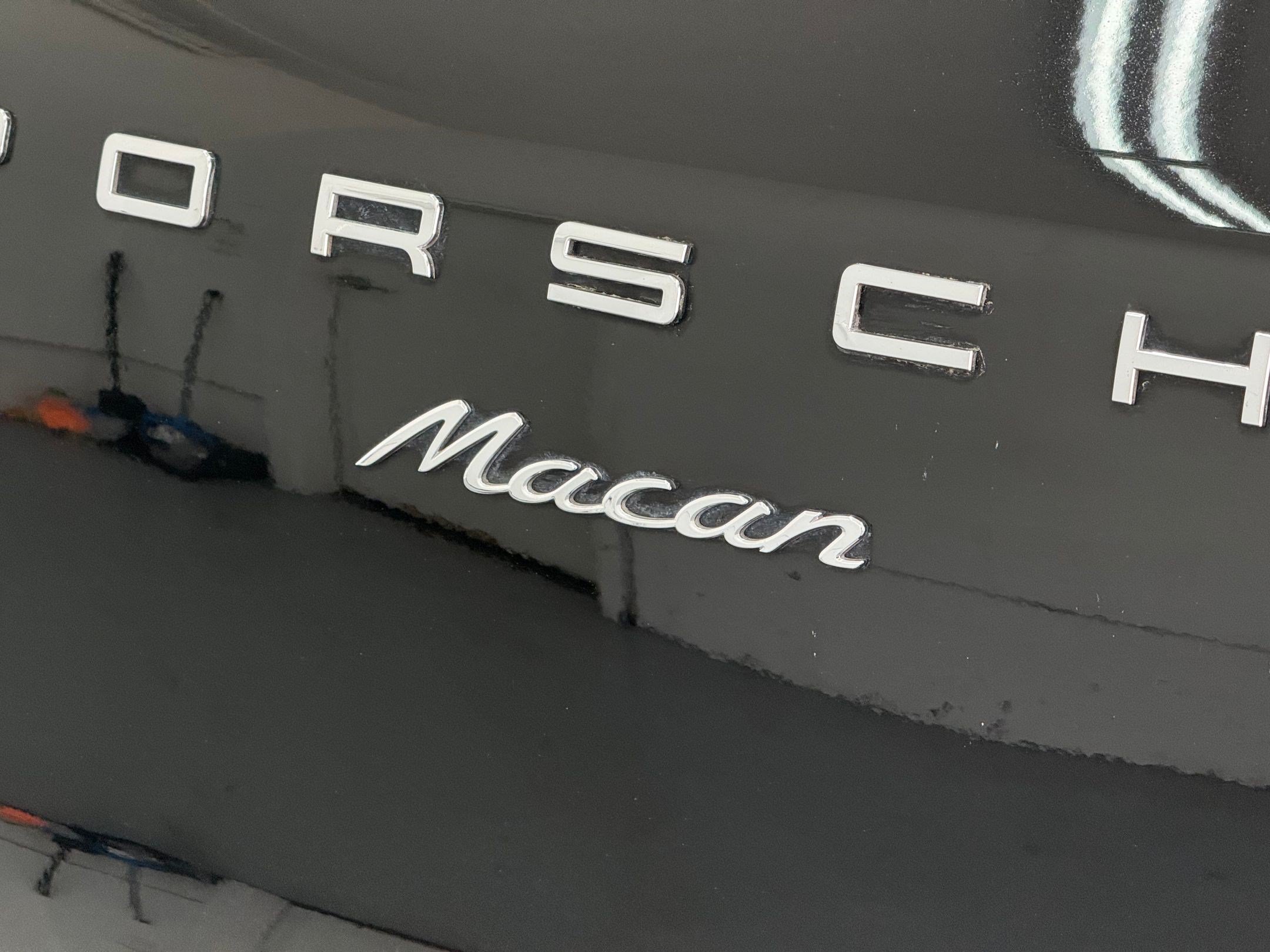 Used 2017 Porsche Macan AWD/4WD image 21
