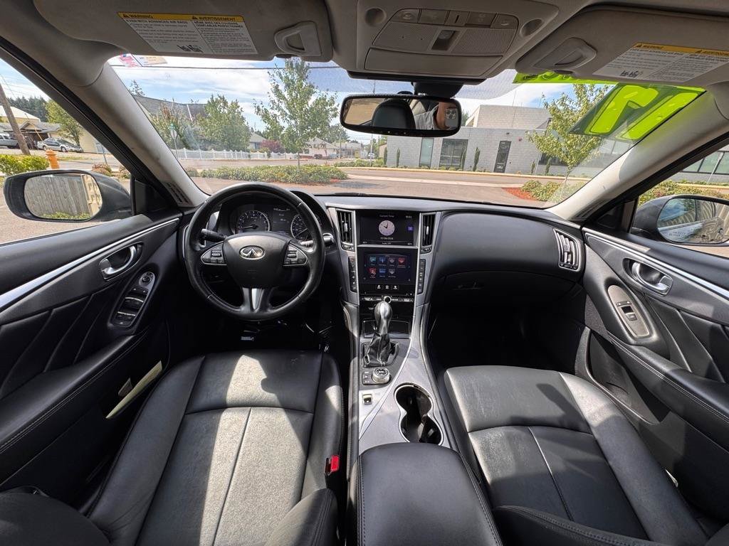 Used 2017 INFINITI Q50 2.0t w/ Moonroof Package AWD/4WD image 13