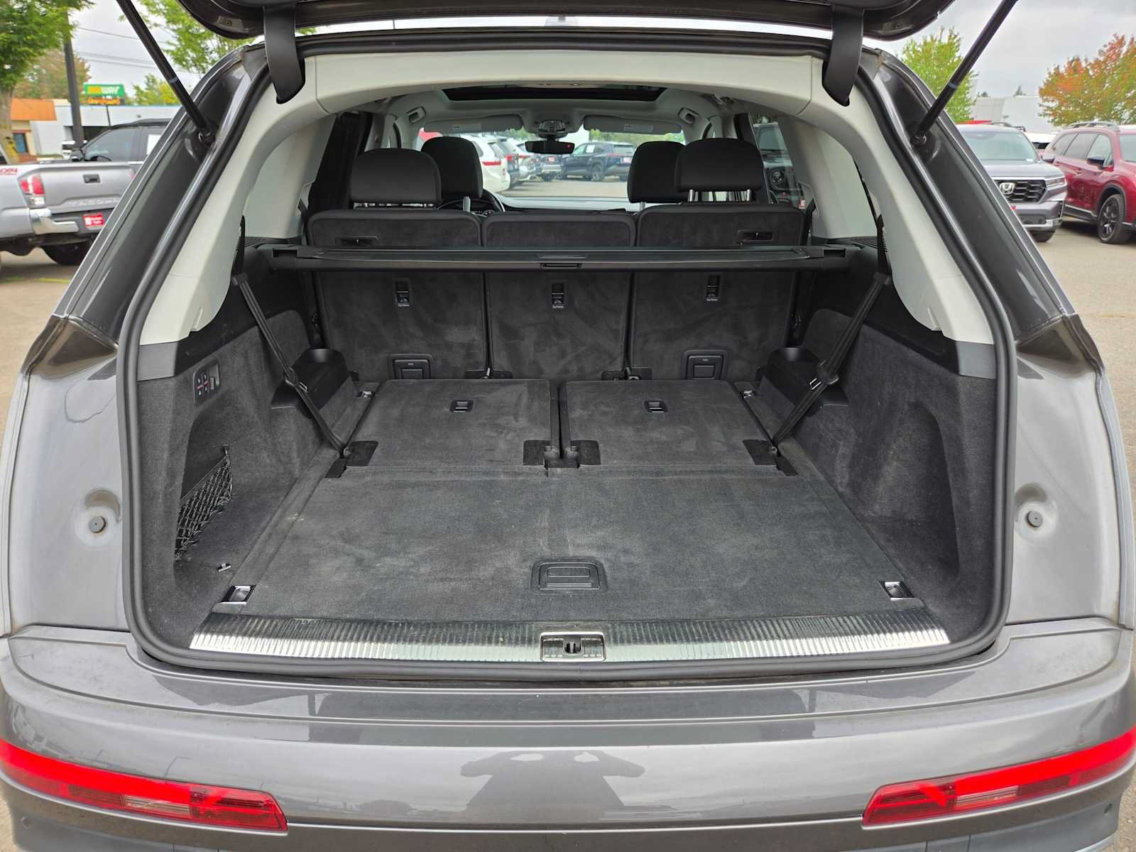 Used 2023 Audi Q7 2.0T Premium Plus w/ Premium Plus Package AWD/4WD image 15