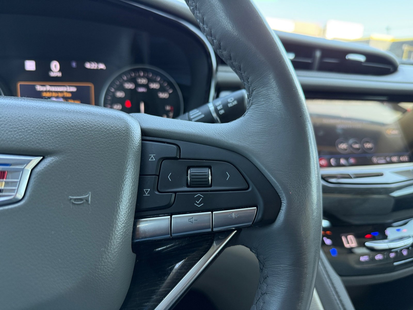 Used 2021 Cadillac XT6 Premium Luxury image 17