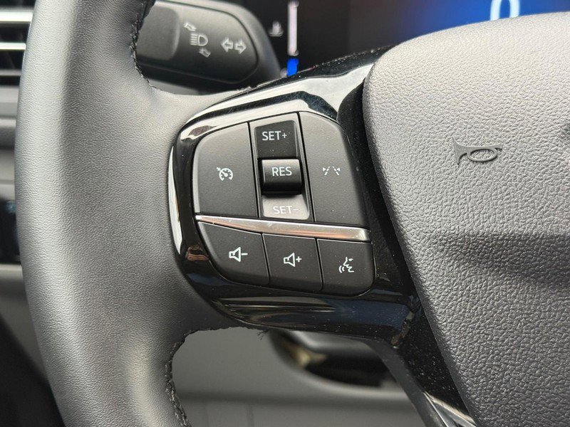 Certified 2023 Ford Escape Active AWD/4WD image 18
