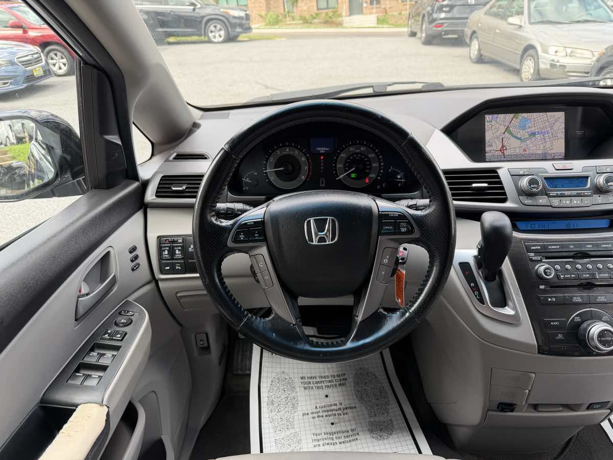 Used 2011 Honda Odyssey Touring image 14