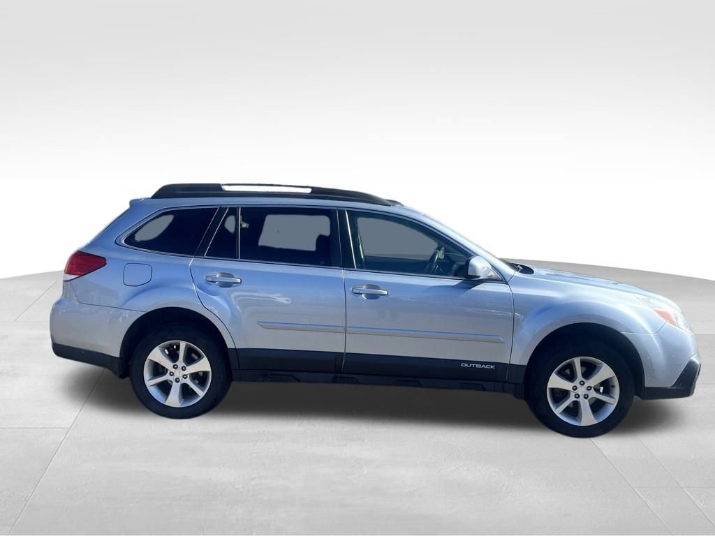 Used 2013 Subaru Outback 2.5i Limited w/ Moonroof Pkg image 2