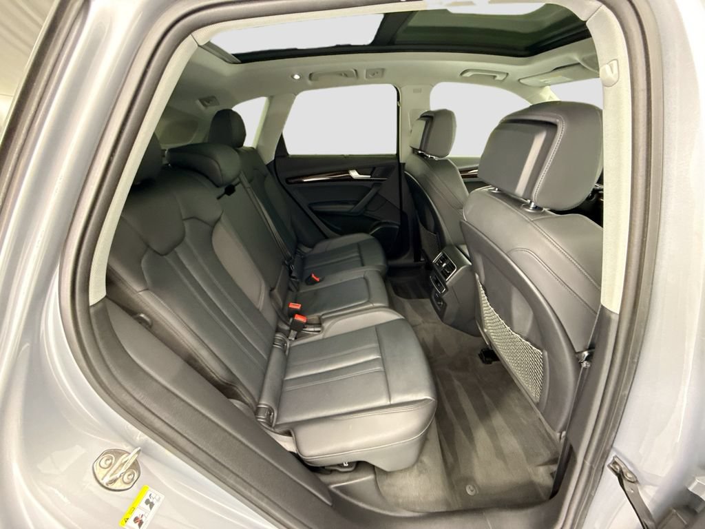 Used 2019 Audi Q5 2.0T Premium Plus w/ Premium Plus Package AWD/4WD image 21