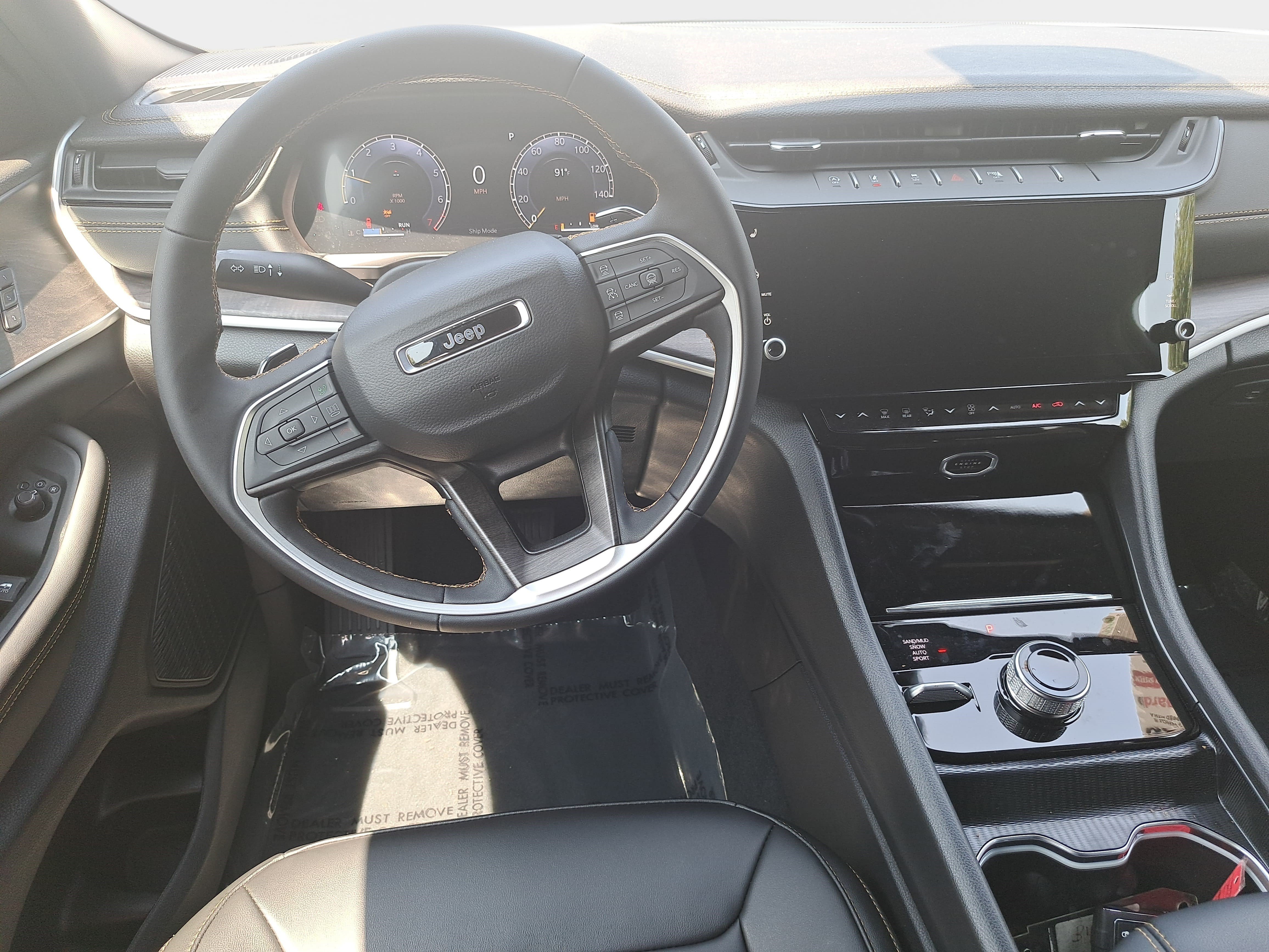 New 2026 Jeep Grand Cherokee Limited AWD/4WD image 16
