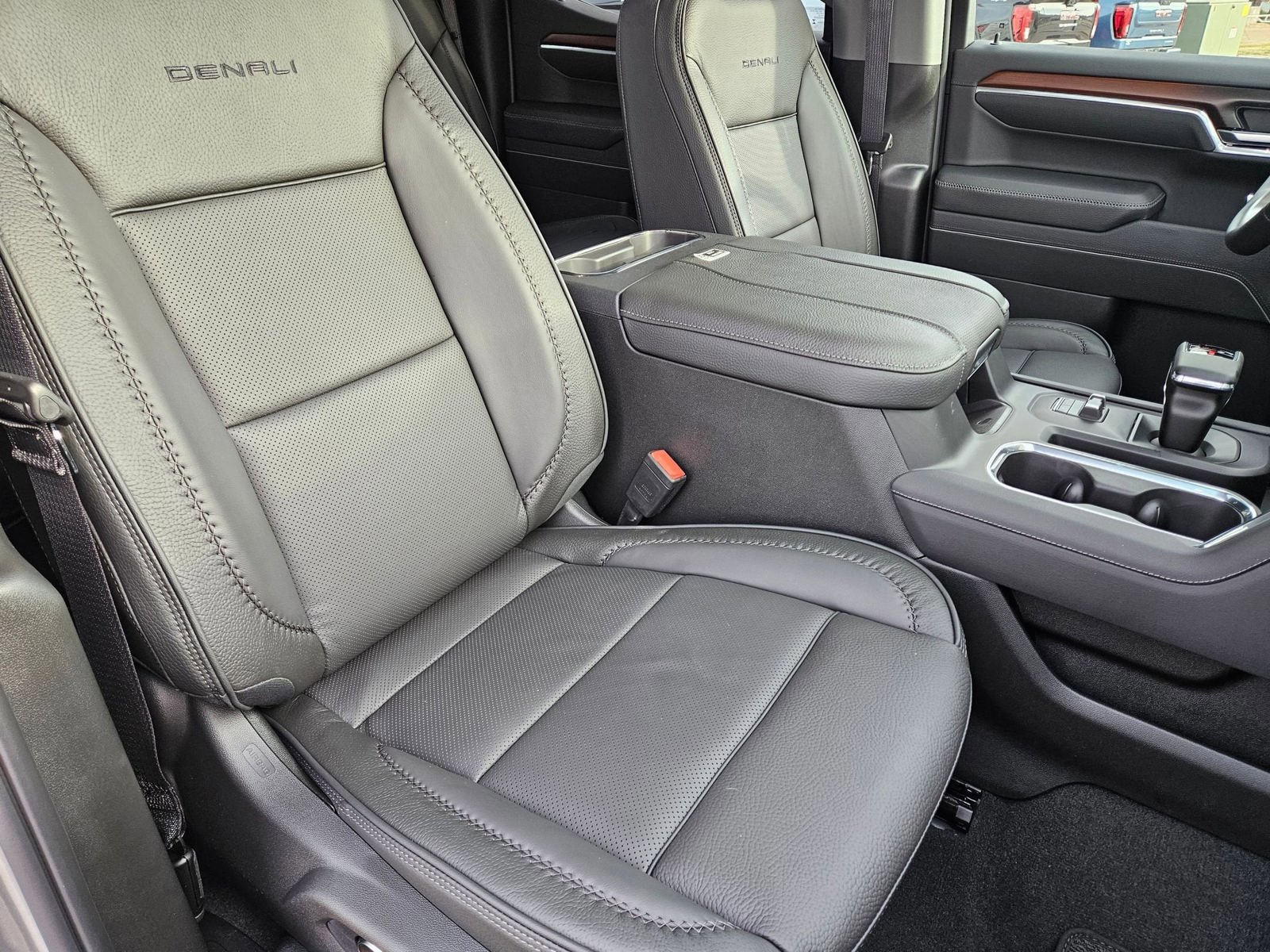 New 2026 GMC Sierra 1500 Denali AWD/4WD image 30