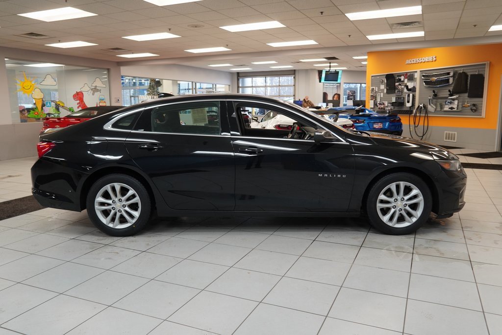 Used 2016 Chevrolet Malibu LT image 12
