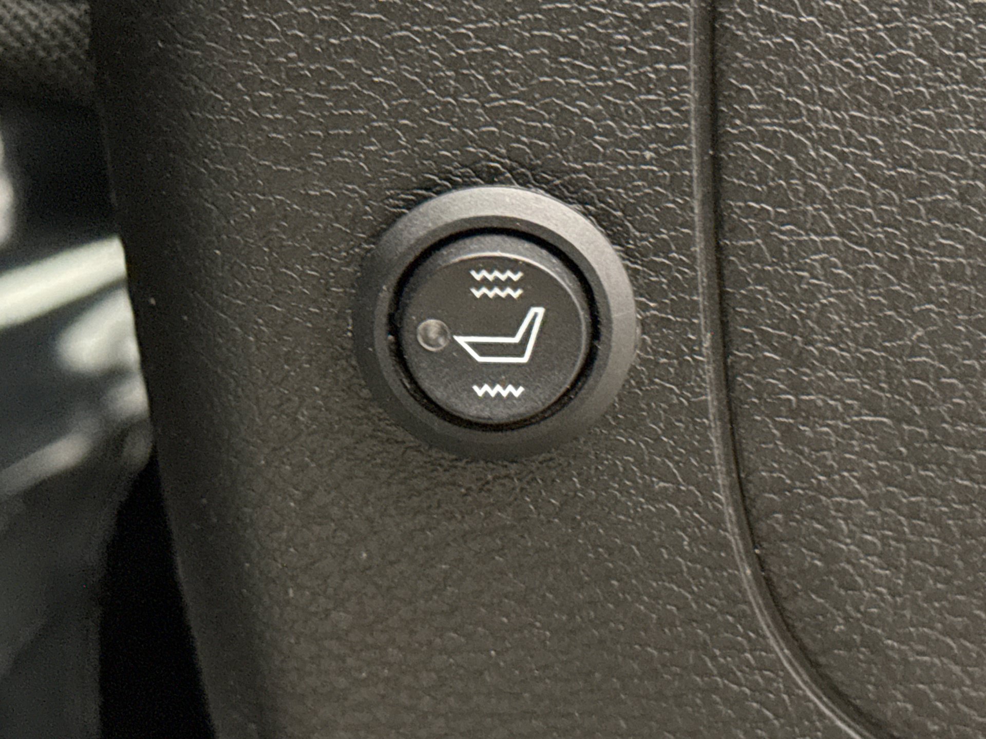 Used 2019 RAM 1500 Big Horn AWD/4WD image 18