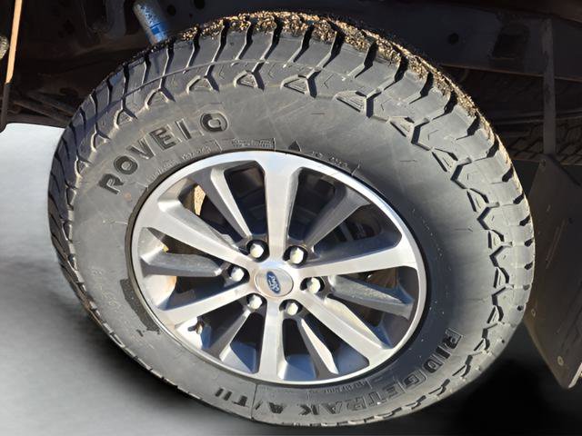 Used 2013 Ford F150 XLT w/ Luxury Equipment Group image 9