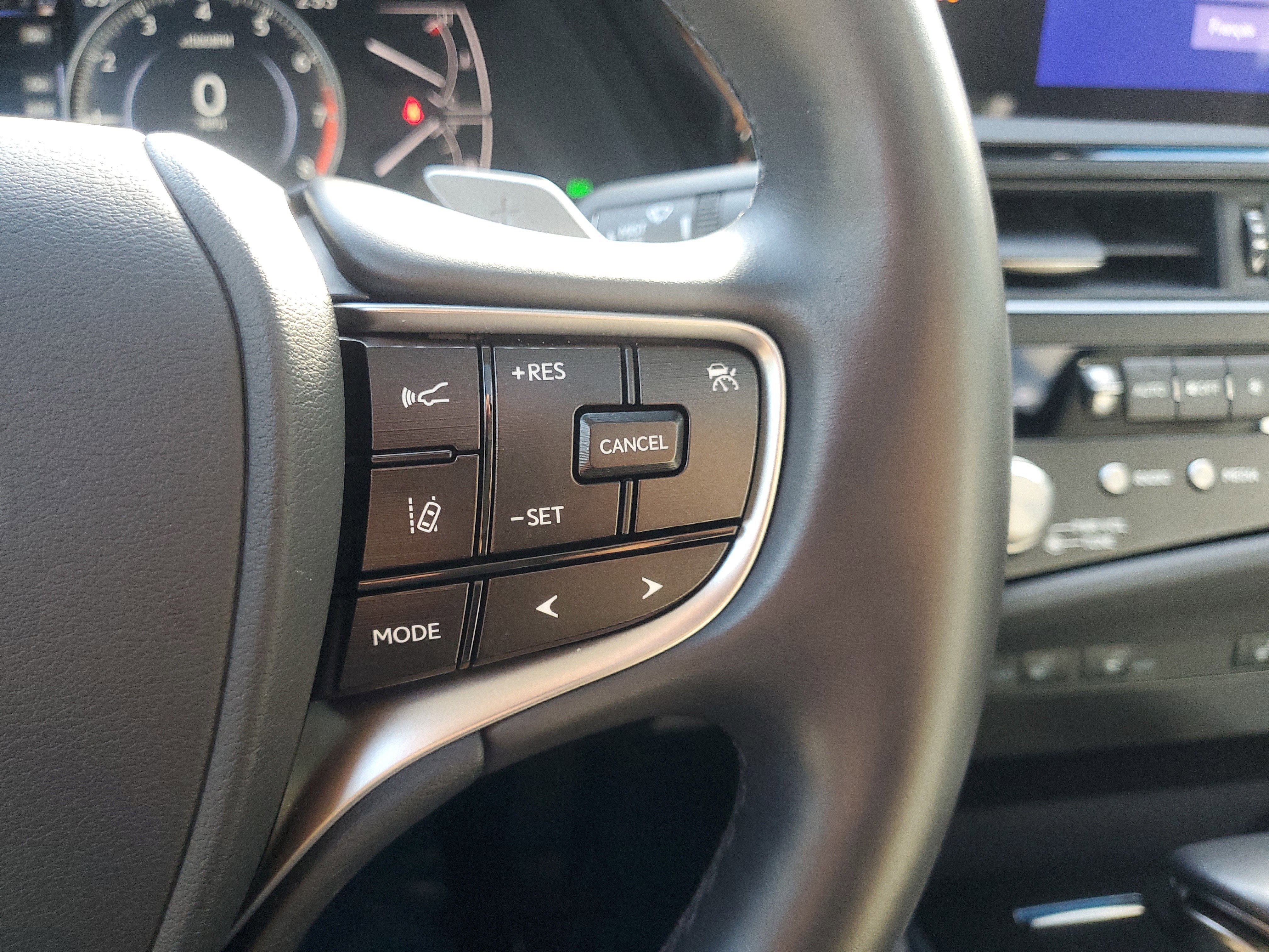 Certified 2025 Lexus ES 350 w/ Premium Package image 27