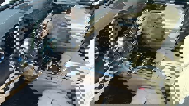 Certified 2025 Mercedes-Benz GLB 250 4MATIC image 59