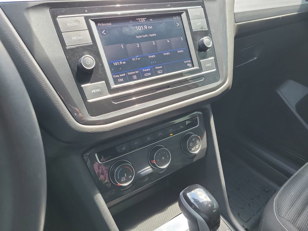 Used 2024 Volkswagen Tiguan S AWD/4WD image 27