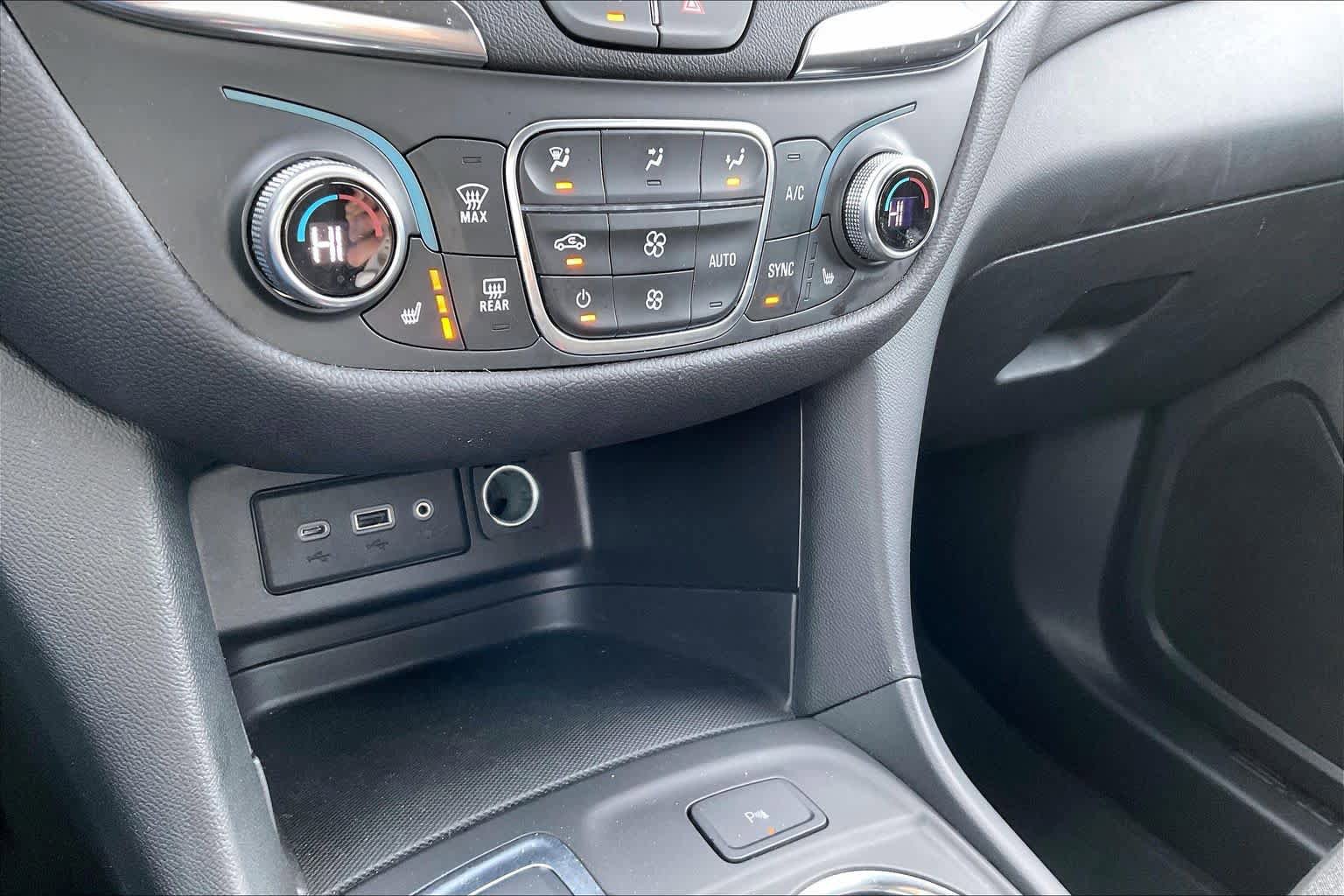 Certified 2024 Chevrolet Equinox LT image 32