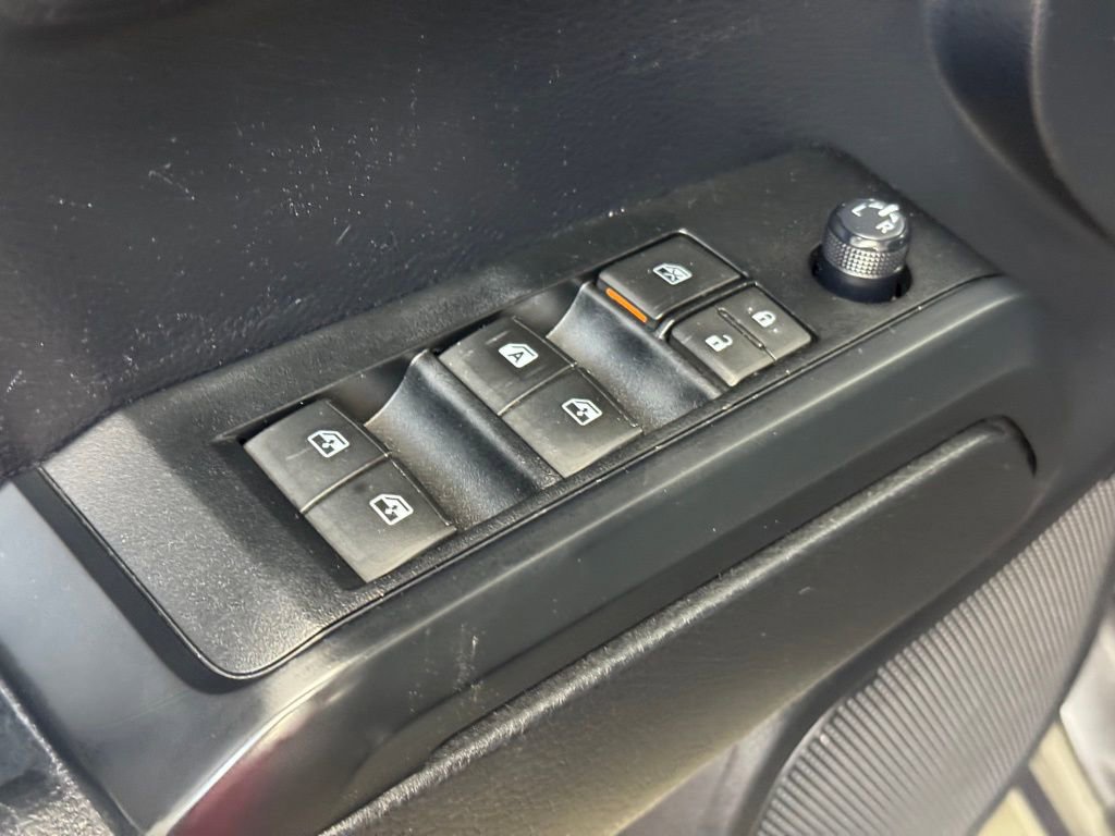 Used 2019 Toyota Tacoma SR w/ SR Convenience Package AWD/4WD image 10