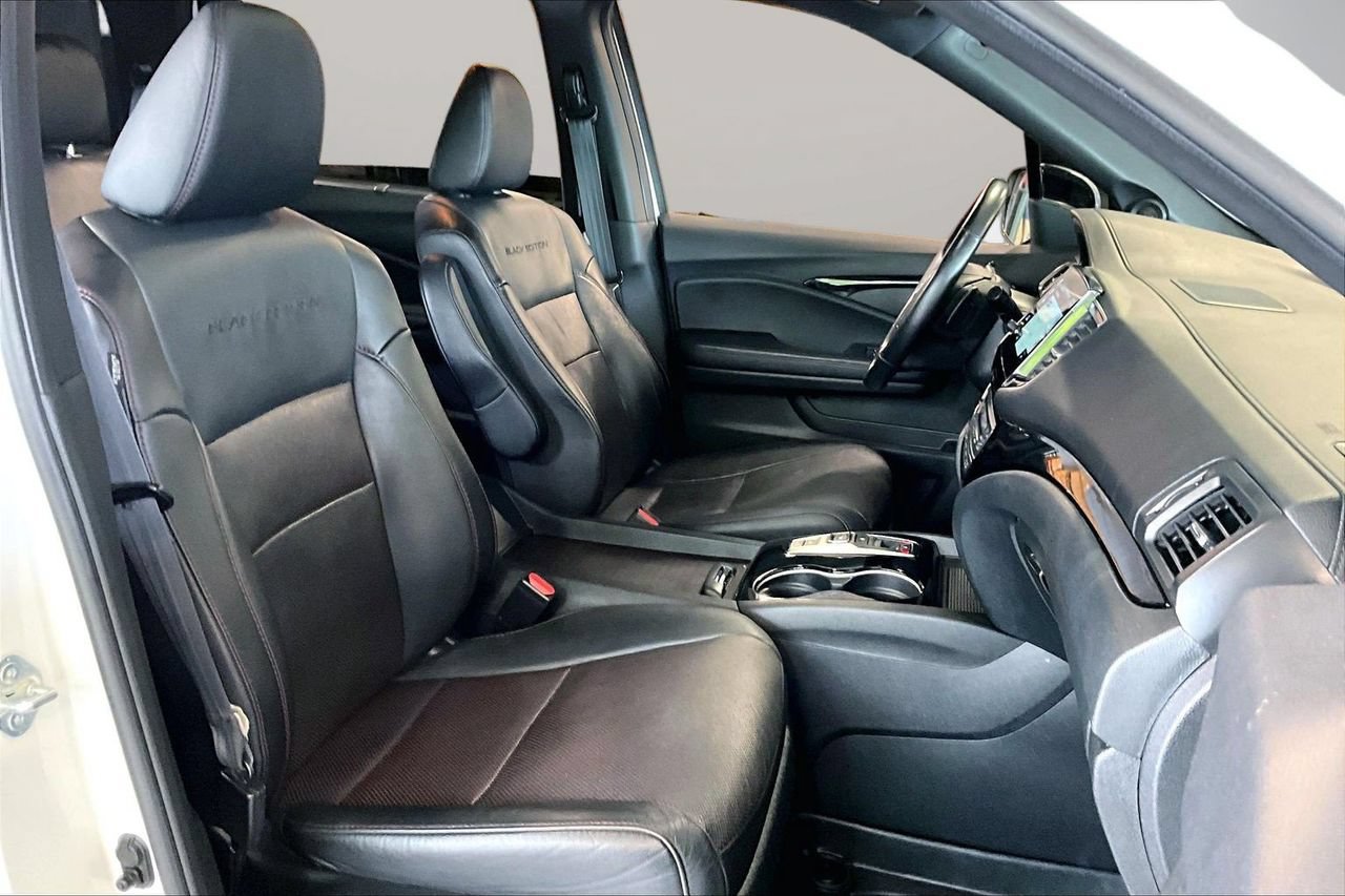 Used 2022 Honda Pilot Black Edition image 24