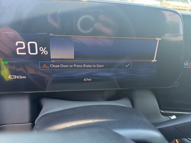 Used 2026 Chevrolet Equinox EV LT FWD image 8