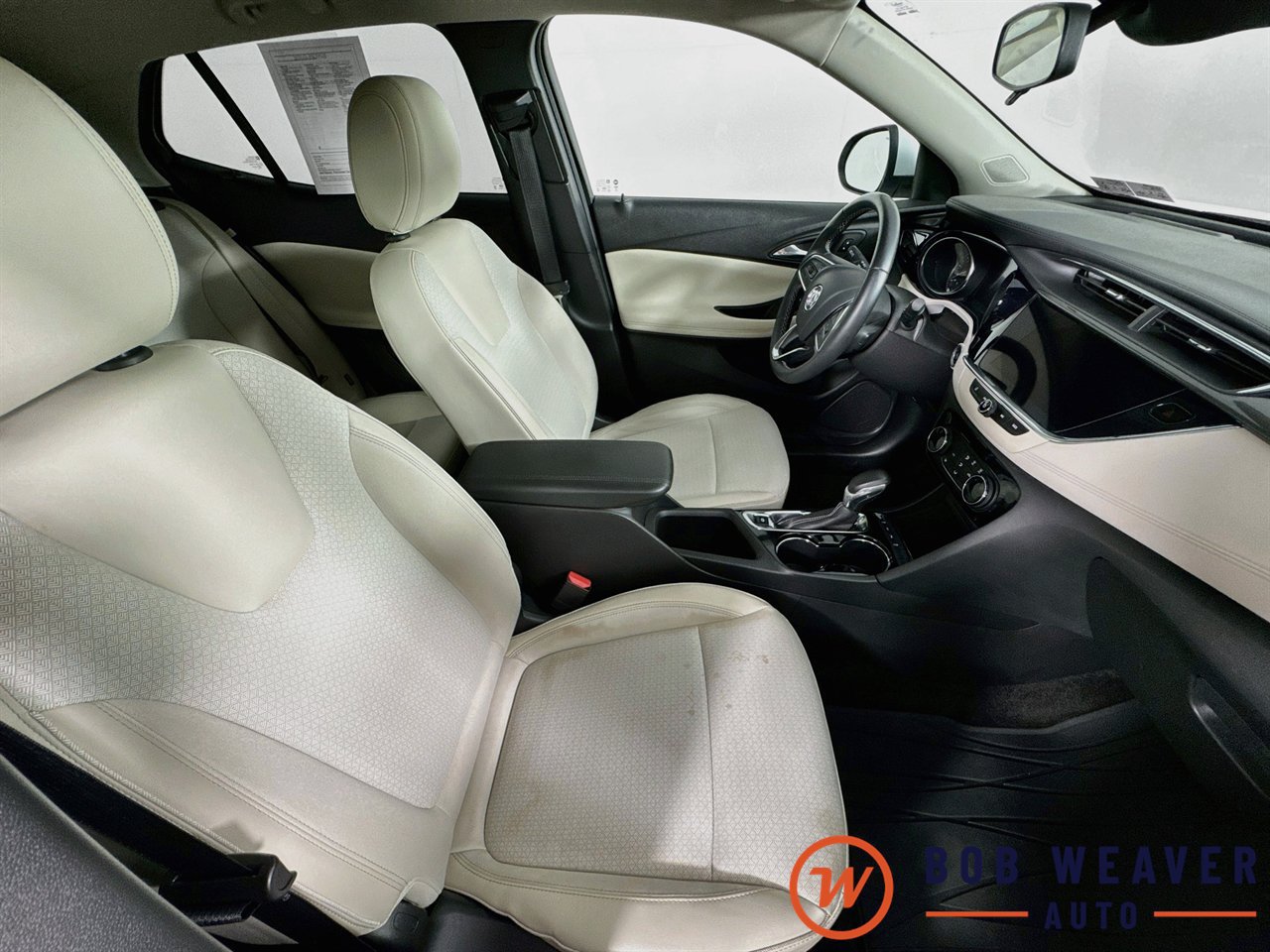 Used 2023 Buick Encore GX Preferred w/ Cold Weather Comfort Package AWD/4WD image 31