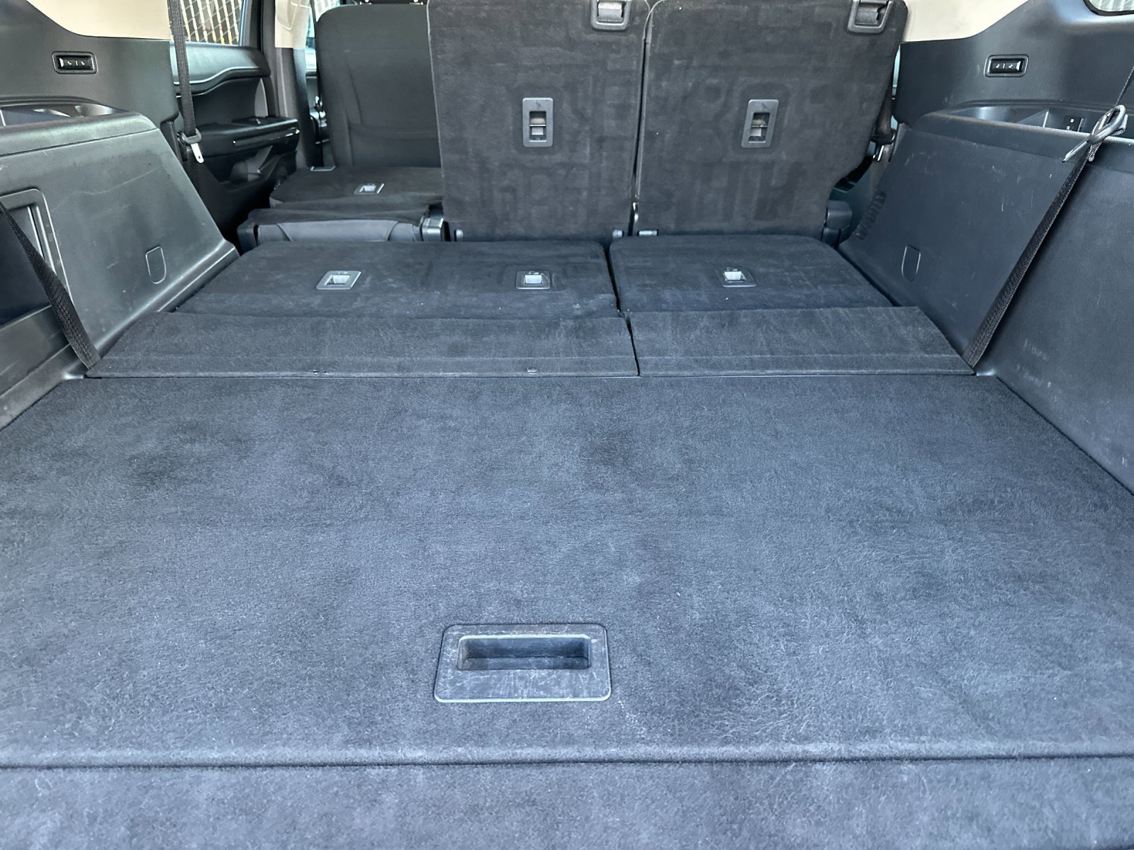 Certified 2024 Ford Expedition Max XLT image 16