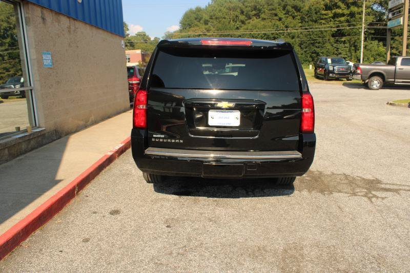 Used 2015 Chevrolet Suburban LTZ RWD image 5
