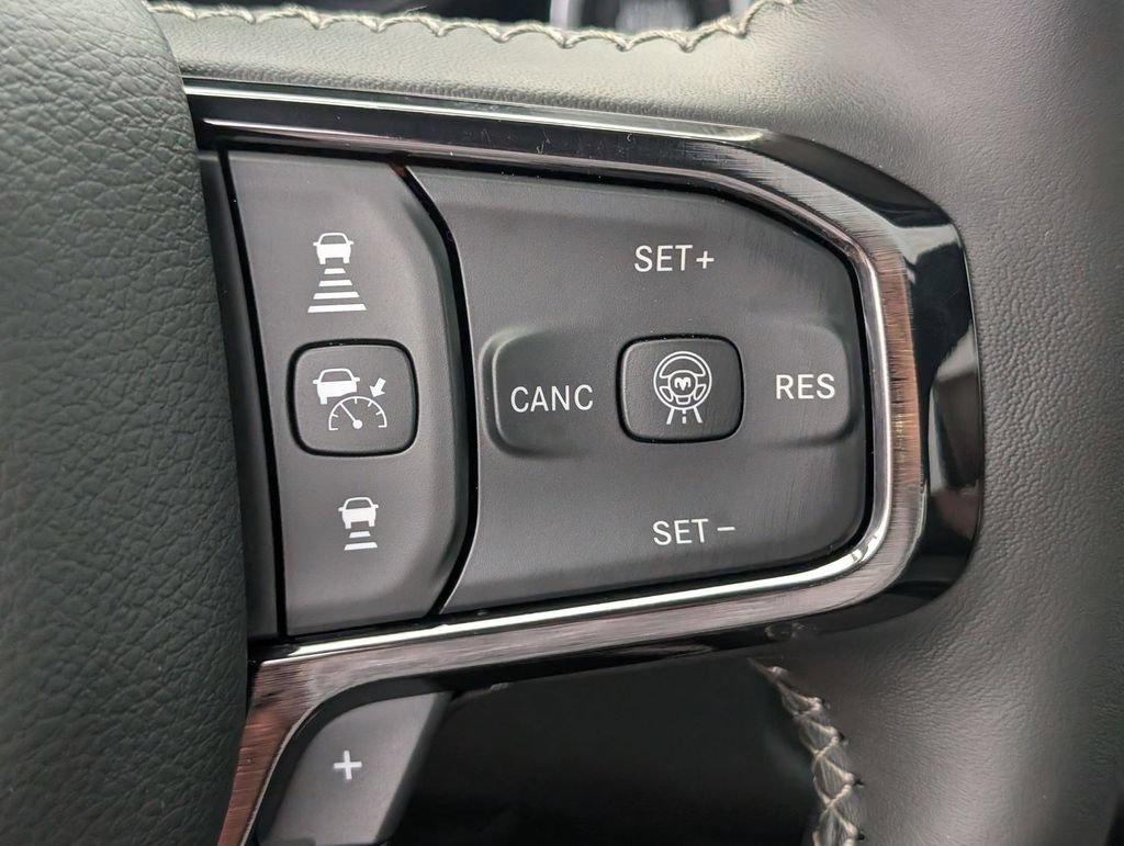New 2026 RAM 1500 Limited AWD/4WD image 17