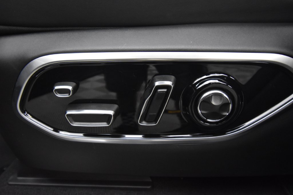 New 2027 Jeep Grand Cherokee Summit AWD/4WD image 39
