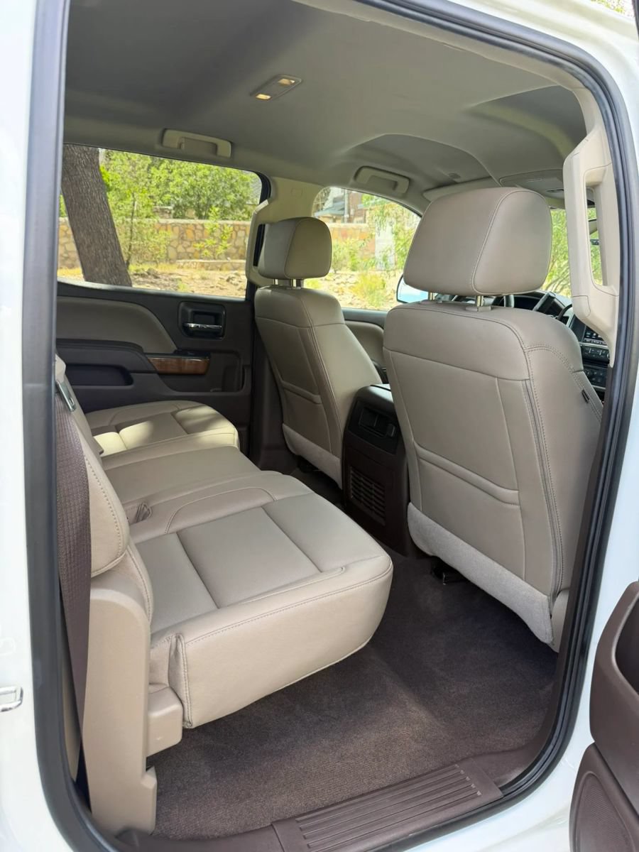 Used 2018 GMC Sierra 1500 SLT w/ Enhanced Driver Alert Package RWD image 12