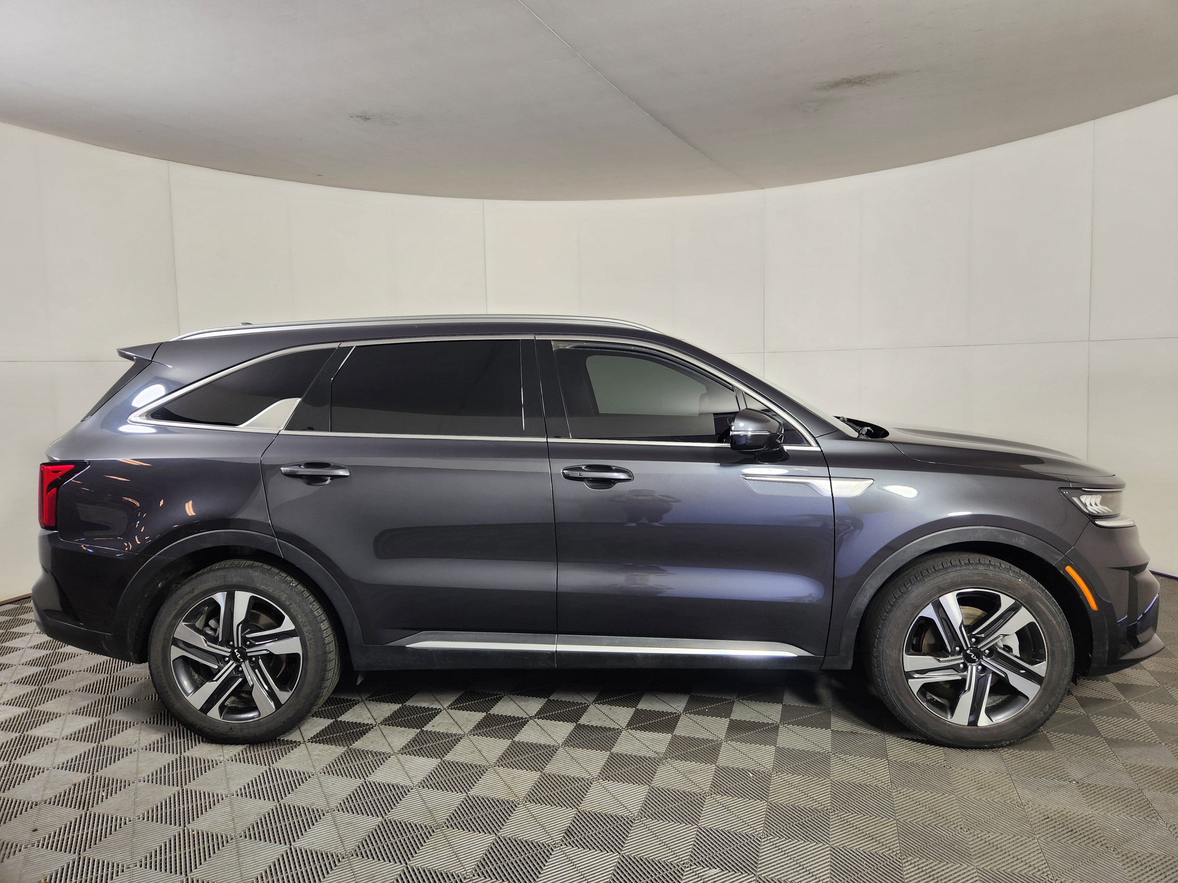 Used 2023 Kia Sorento EX image 8
