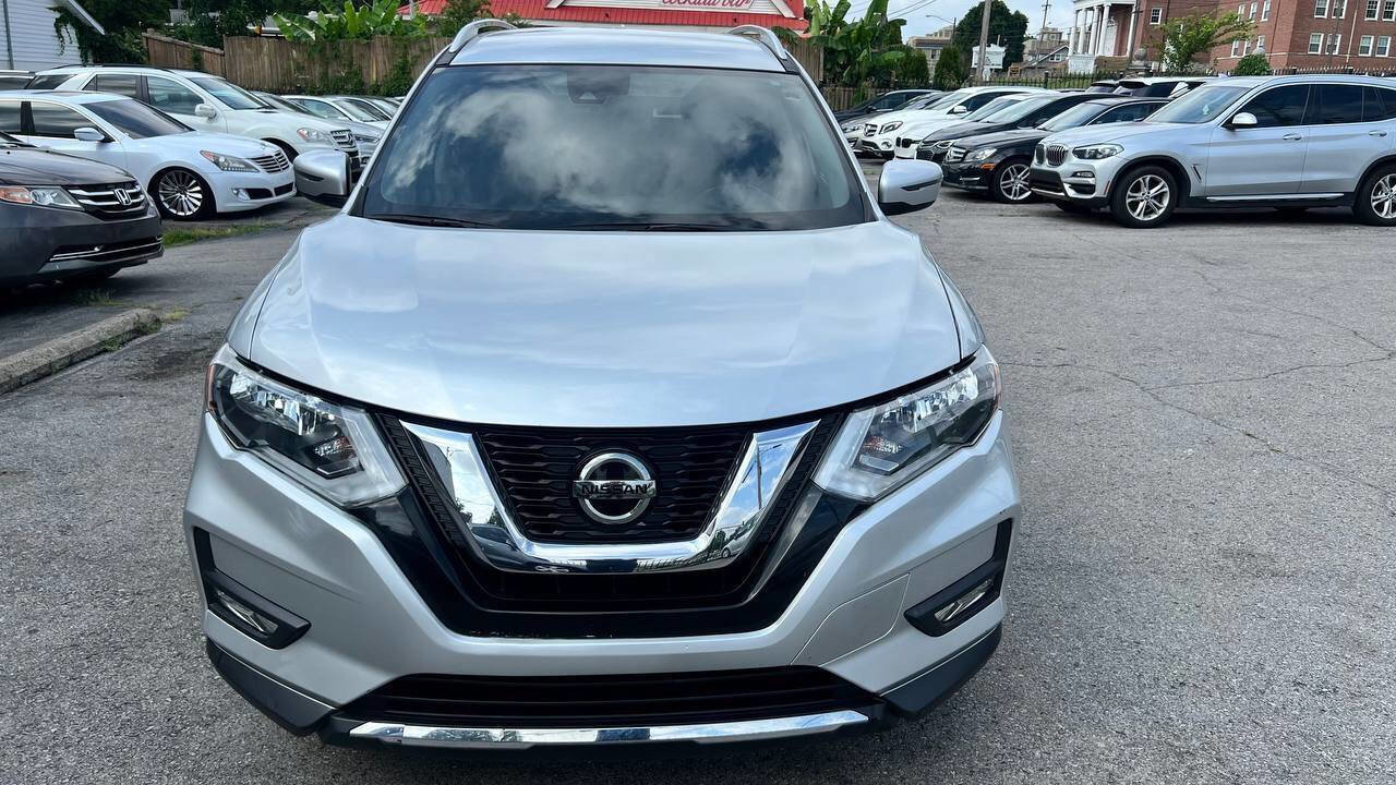 Used 2019 Nissan Rogue SV w/ Sun & Sound Touring Package image 5