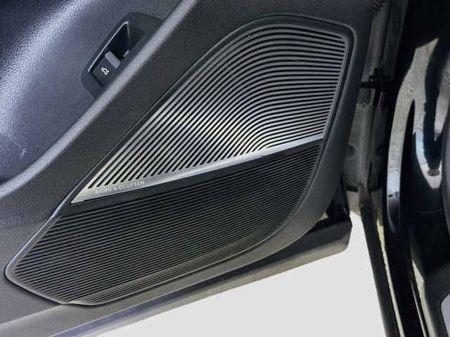 Used 2022 Audi SQ8 Prestige AWD/4WD image 21